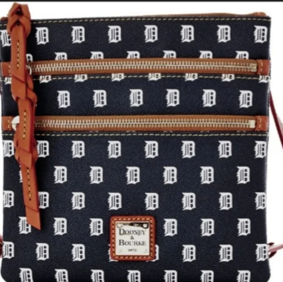 Dooney and Bourke Crossbody Purse - Picture 2 of 2